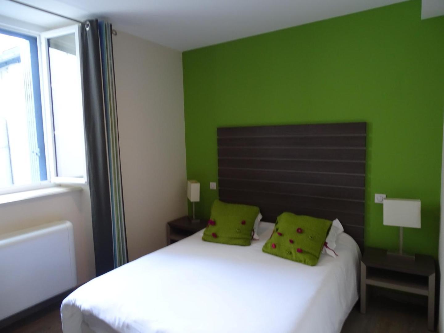 Hotel De La Poste Tardets-Sorholus Εξωτερικό φωτογραφία