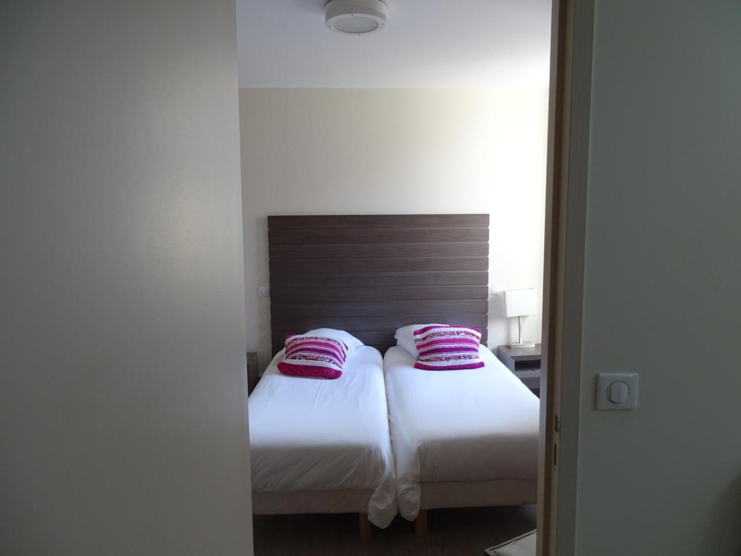 Hotel De La Poste Tardets-Sorholus Εξωτερικό φωτογραφία
